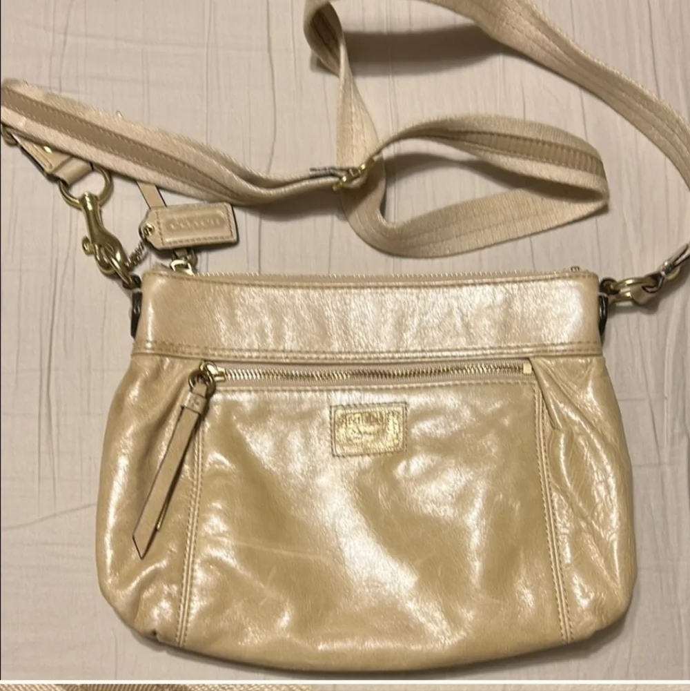 Coach Poppy Cream Leather Crossbody Bag